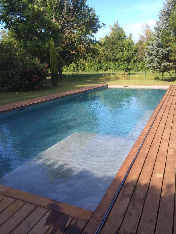 Montjoia LʼIsle-sur-la-Sorgue Exterior foto